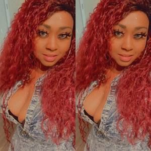 Meet your Posher, Leah